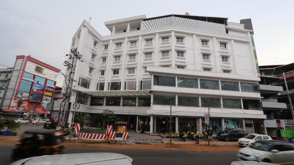 Sona Hotel - Housity