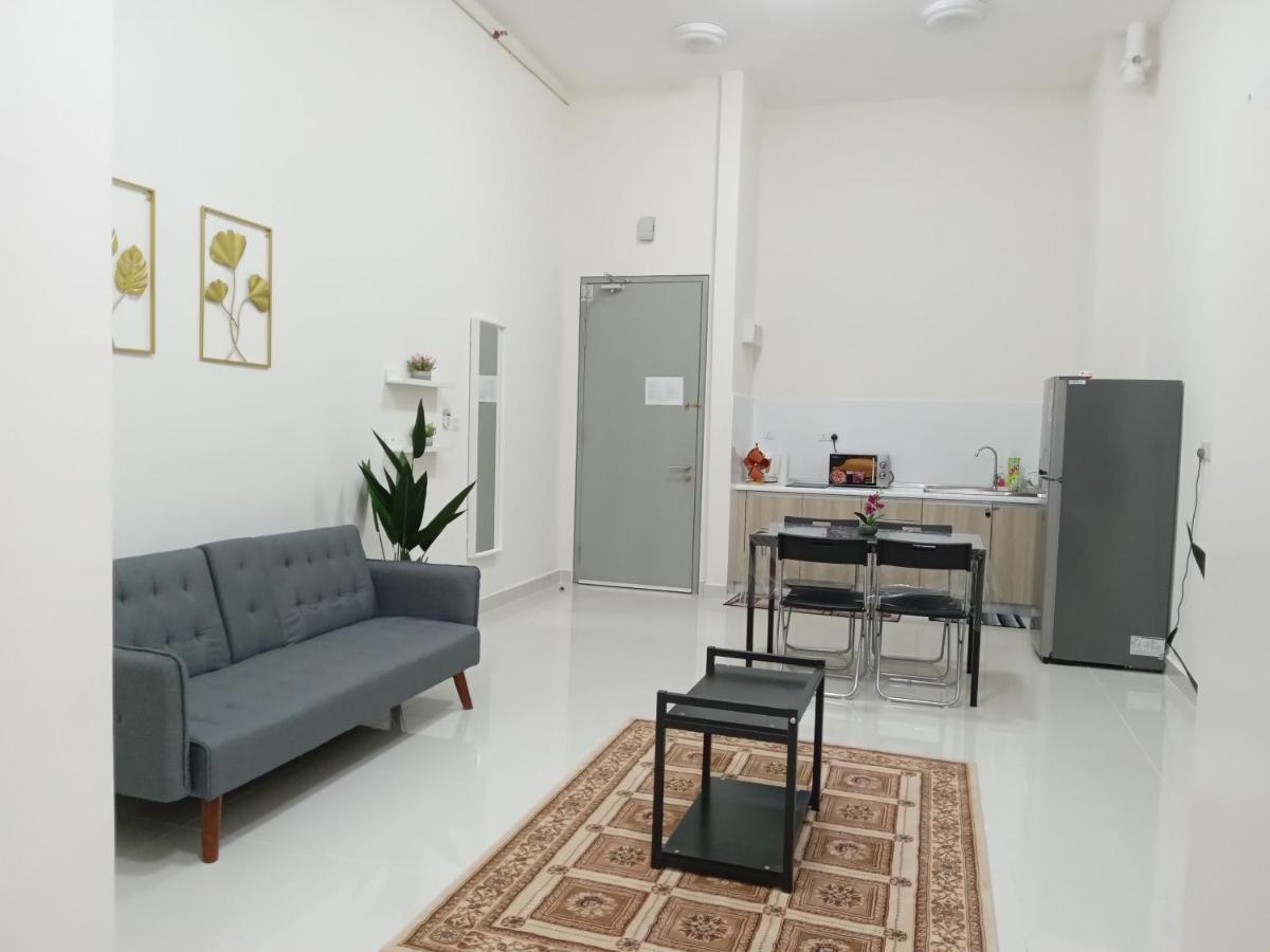 KLIA AIRPORT HOMESTAY 5 - Housity