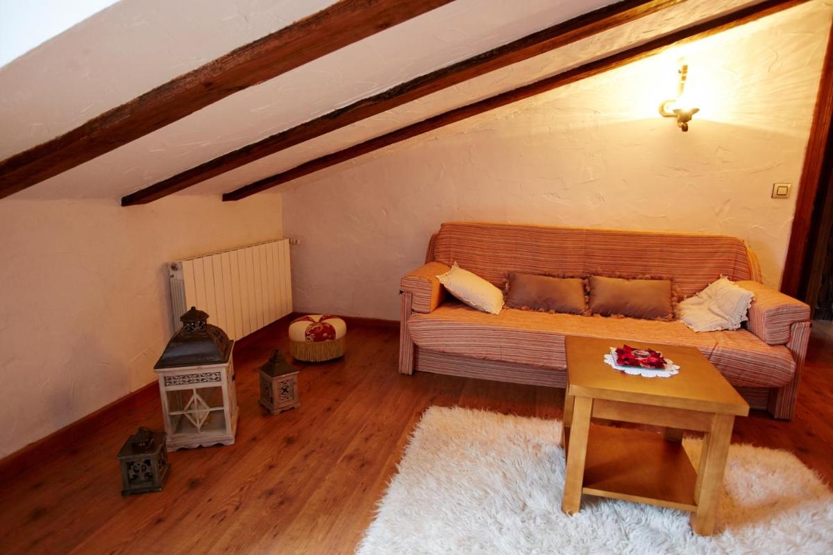 Posada Rural Ochohermanas - Housity