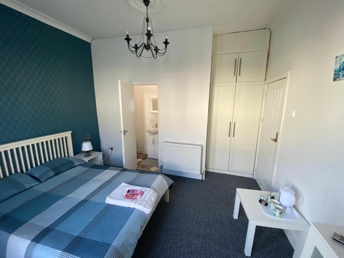The Bay En-suite Room - Housity