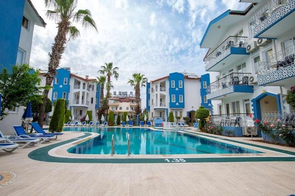 Popular 2 bed apart home in central Side with many on site amenities facilities - Housity