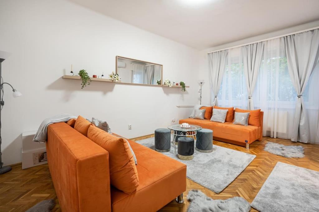 Suitetrails - Mirage Monte Apartment