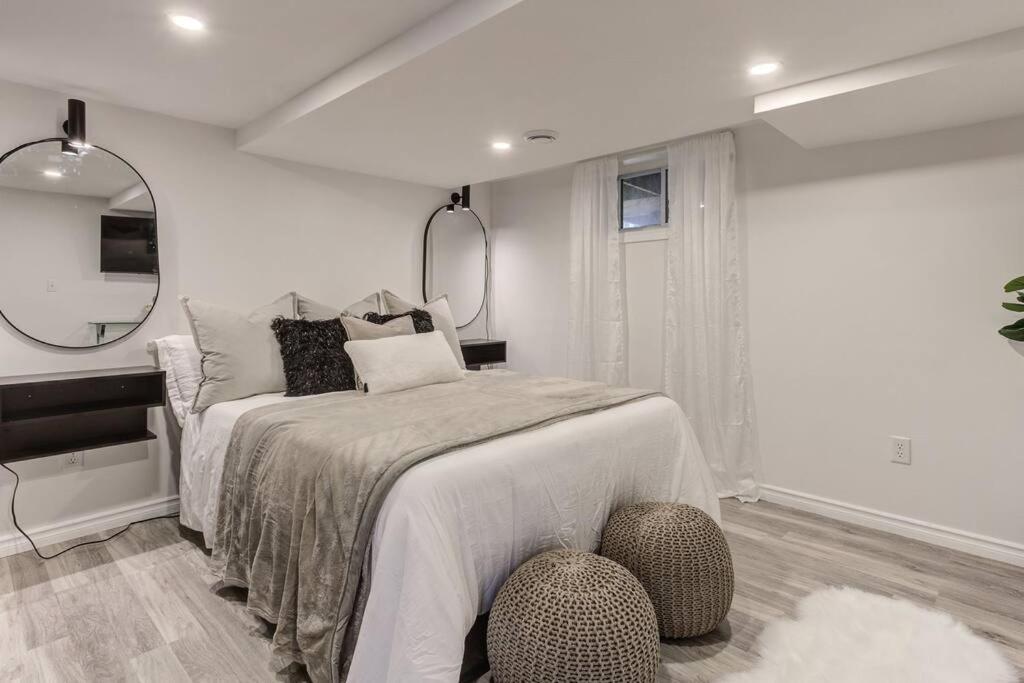 Stylish 3 Bedroom Home Steps away from Hospital and Lake Ramsey - Housity