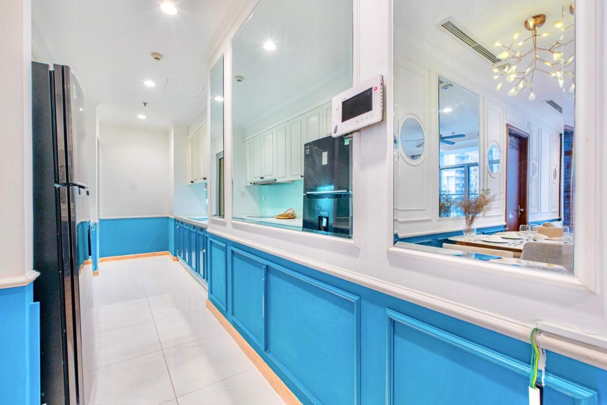 Moxy HCMC Aparts - Vinhomes Central Park, Ice Rink - Housity