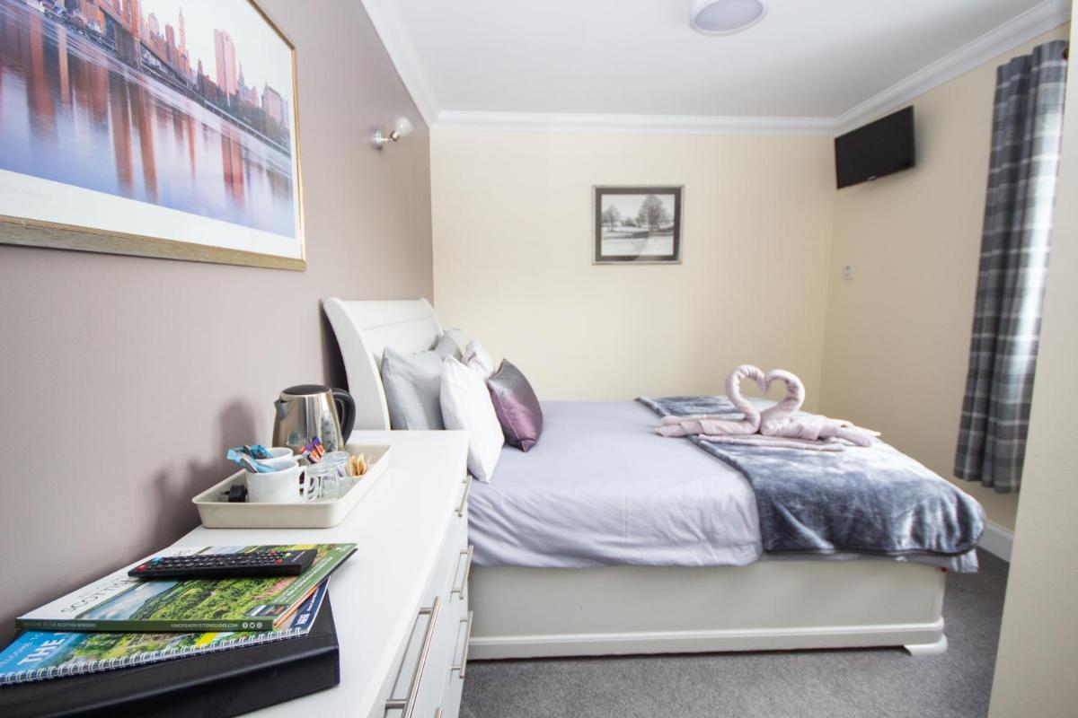 Horse and Hound Country Inn - Housity