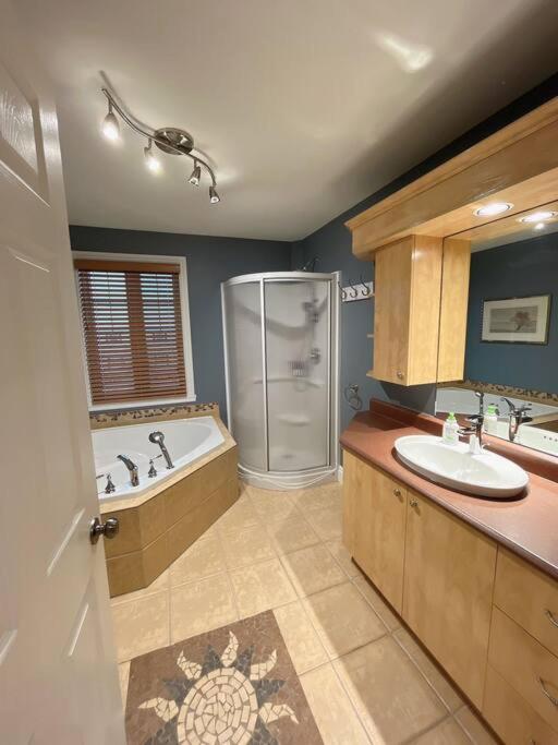Sweetwater House - Housity