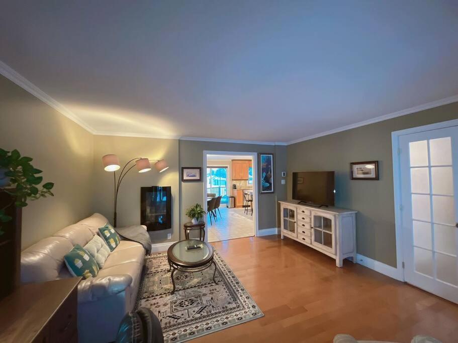Sweetwater House - Housity