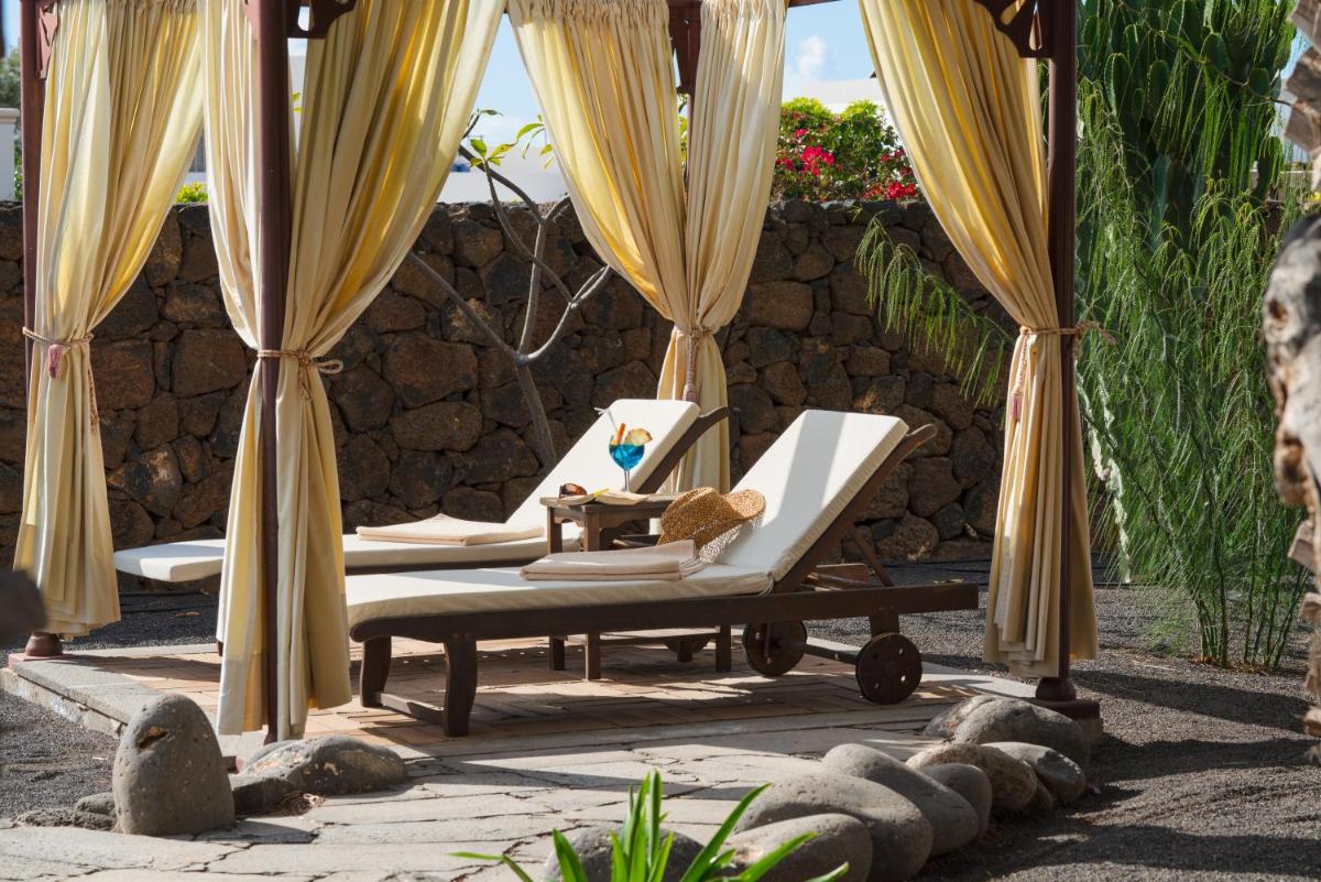 Jardín al aire libre en Villa VIK - Hotel Boutique