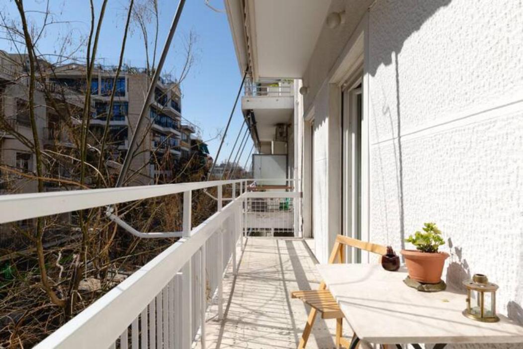 Suitetrails - Art&Comfort Apt Good side Athens City Center