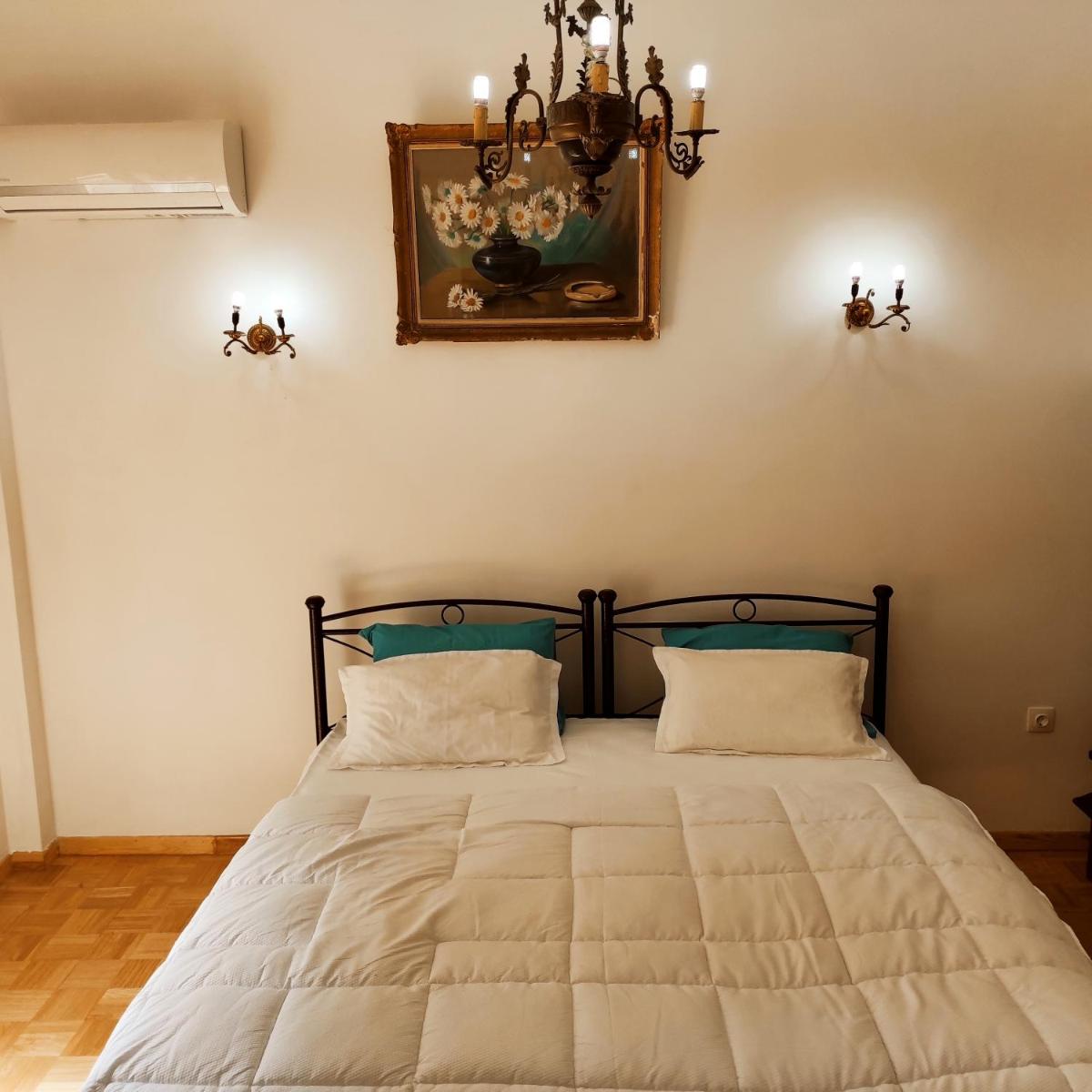 Suitetrails - Art&Comfort Apt Good side Athens City Center