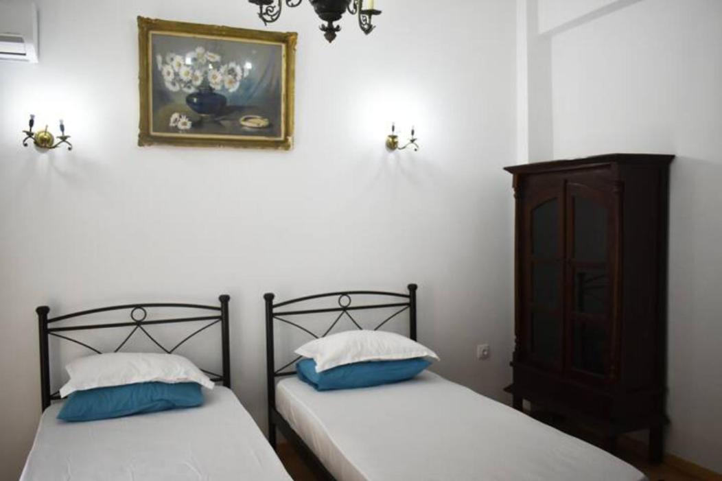 Suitetrails - Art&Comfort Apt Good side Athens City Center