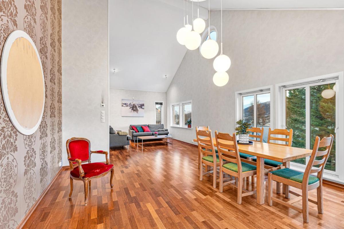 Auroras Friends Apartment - Housity