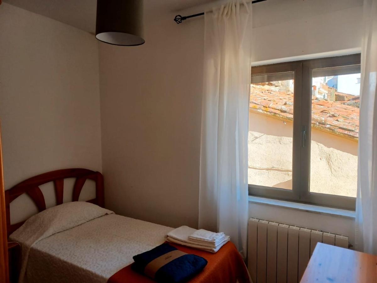 Casa rural Las Peñas - Housity