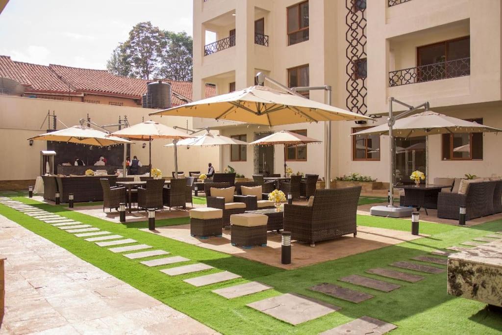 Honeydew Apartment - Housity