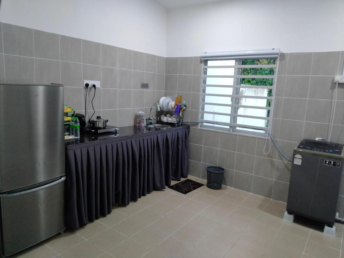 Olala Homestay Tanjung Rambutan Perak - Housity