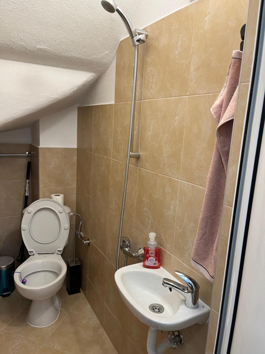 Дом за Гости Осогово - Housity