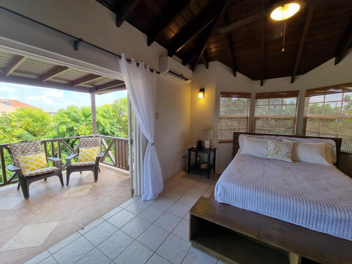 Breezy, Tranquil Haven near Crane Beach, Barbados - Housity