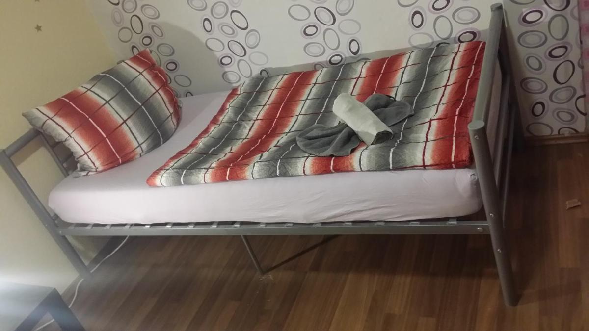Stellas Monteurs u. Ferienwohnung - Housity