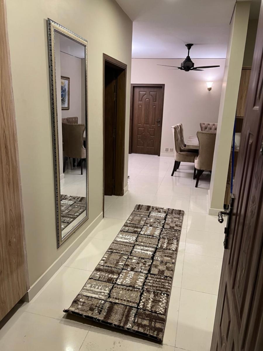 Suitetrails - AQZ Super Deluxe three bedroom apartment with Terrace