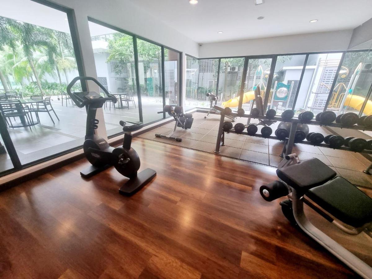 Shah alam seksyen 13 homestay acapella - Housity