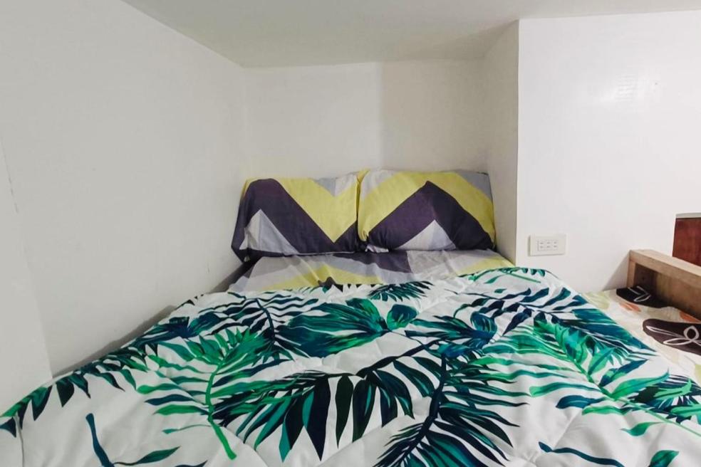 Suitetrails - 1Br Apartment Build with Loft Bed near NAIA Pasay