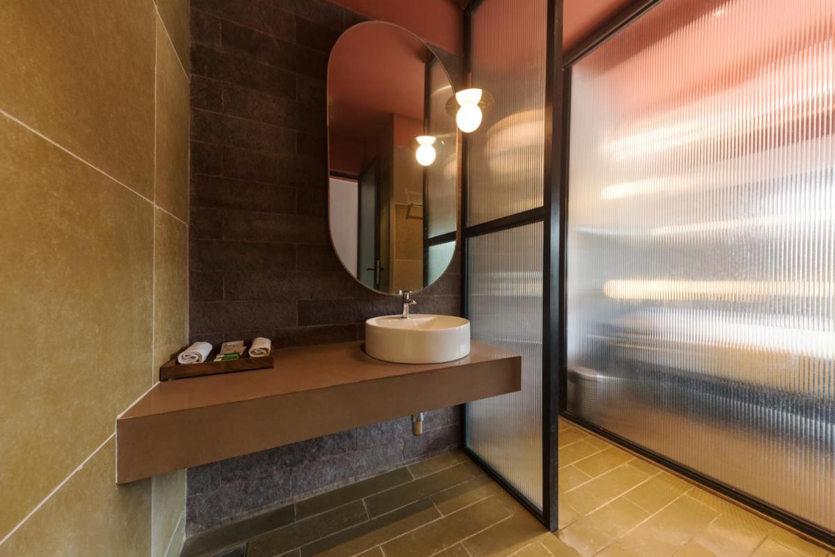 East India House - Housity