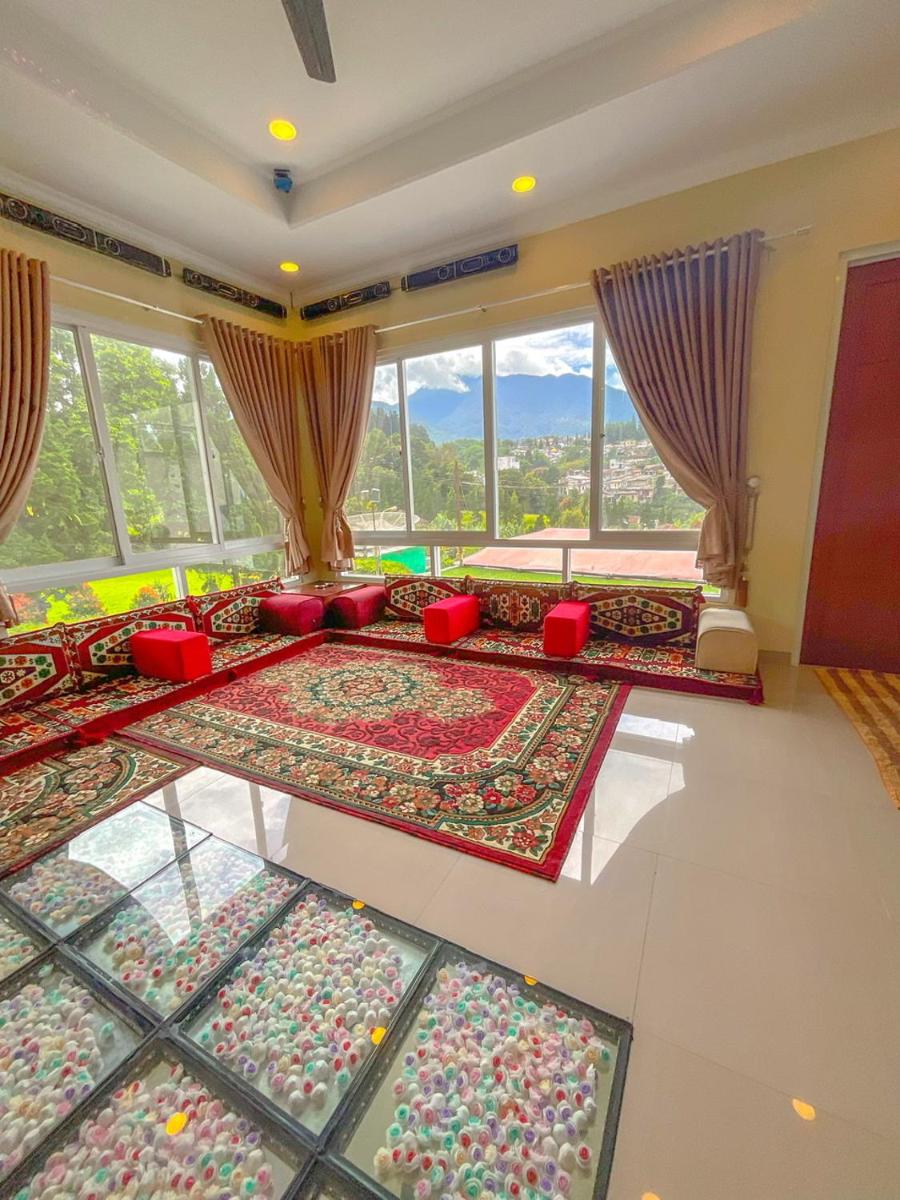 Villa London Puncak - Housity