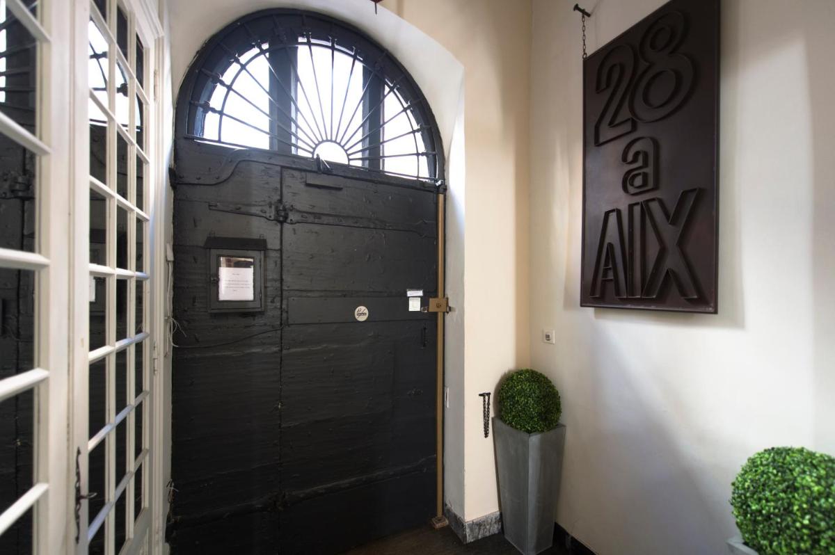 Photo de la galerie de l'établissement Hôtel Particulier Le 28 - Spa & Art Luxury Design by Alain Ducasse, à Aix-en-Provence