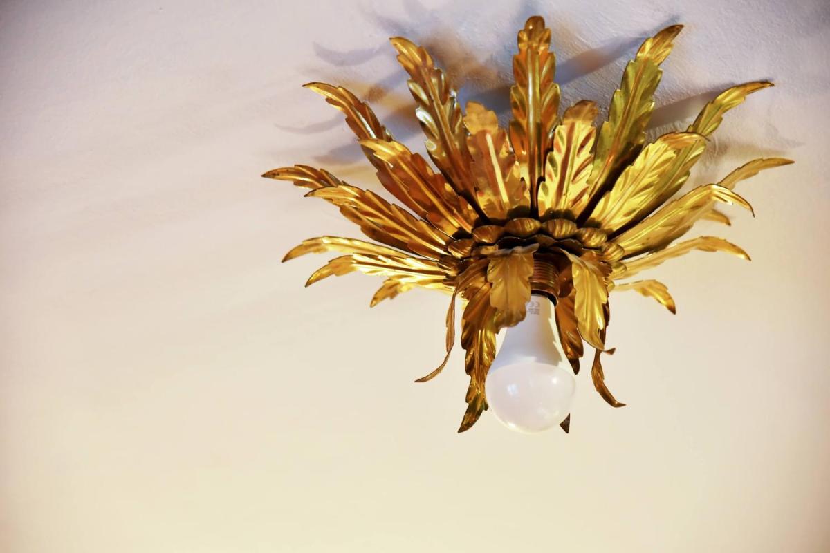 Sunny ap in the citycentre - Housity