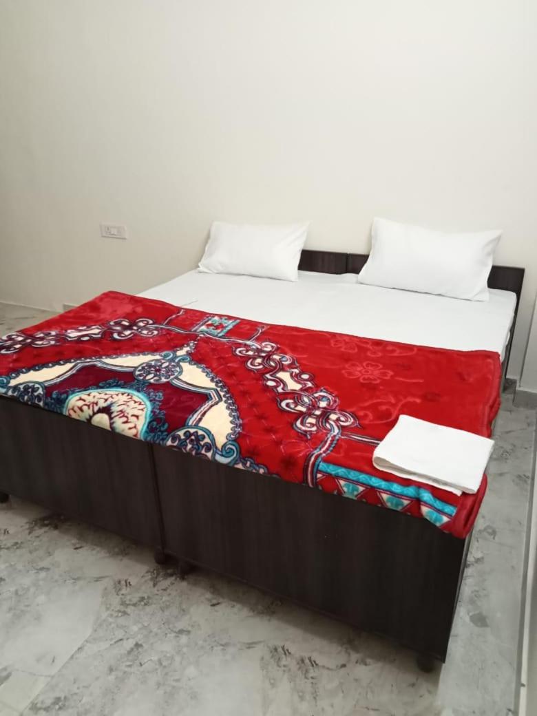 Suitetrails - MAHARAJA BED N BREAKFAST