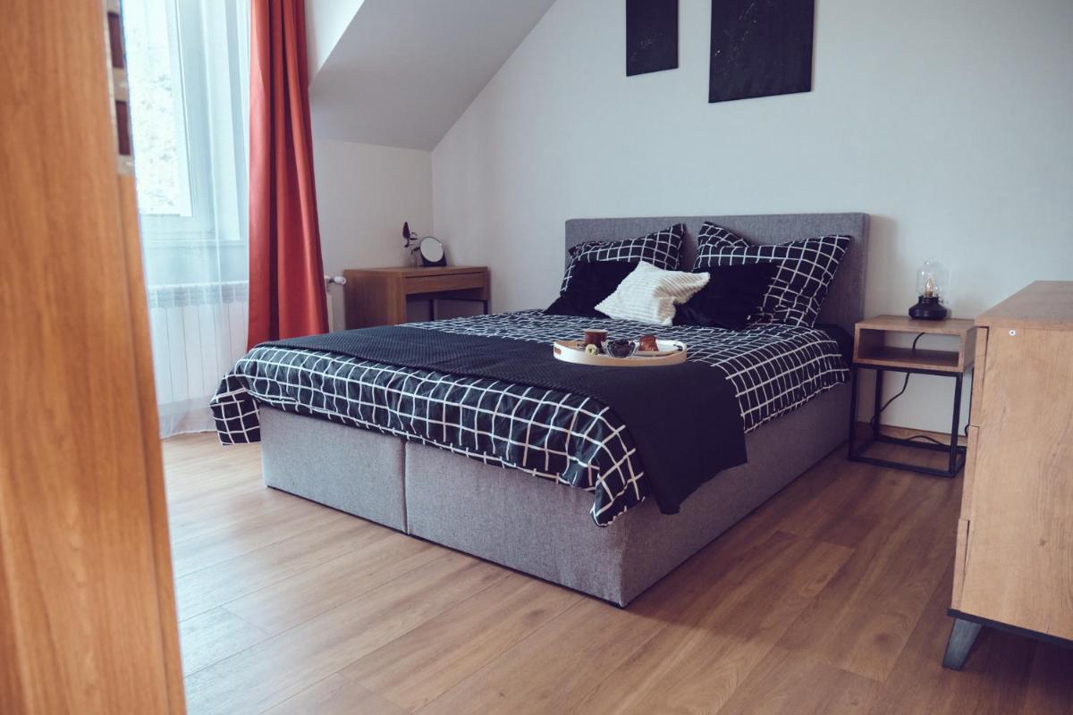 WieliczkaHome 1st floor + garden + parking - Housity
