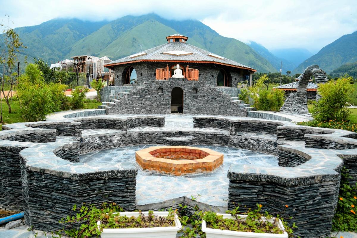 Osho Himalayas Wellness Resort - Housity