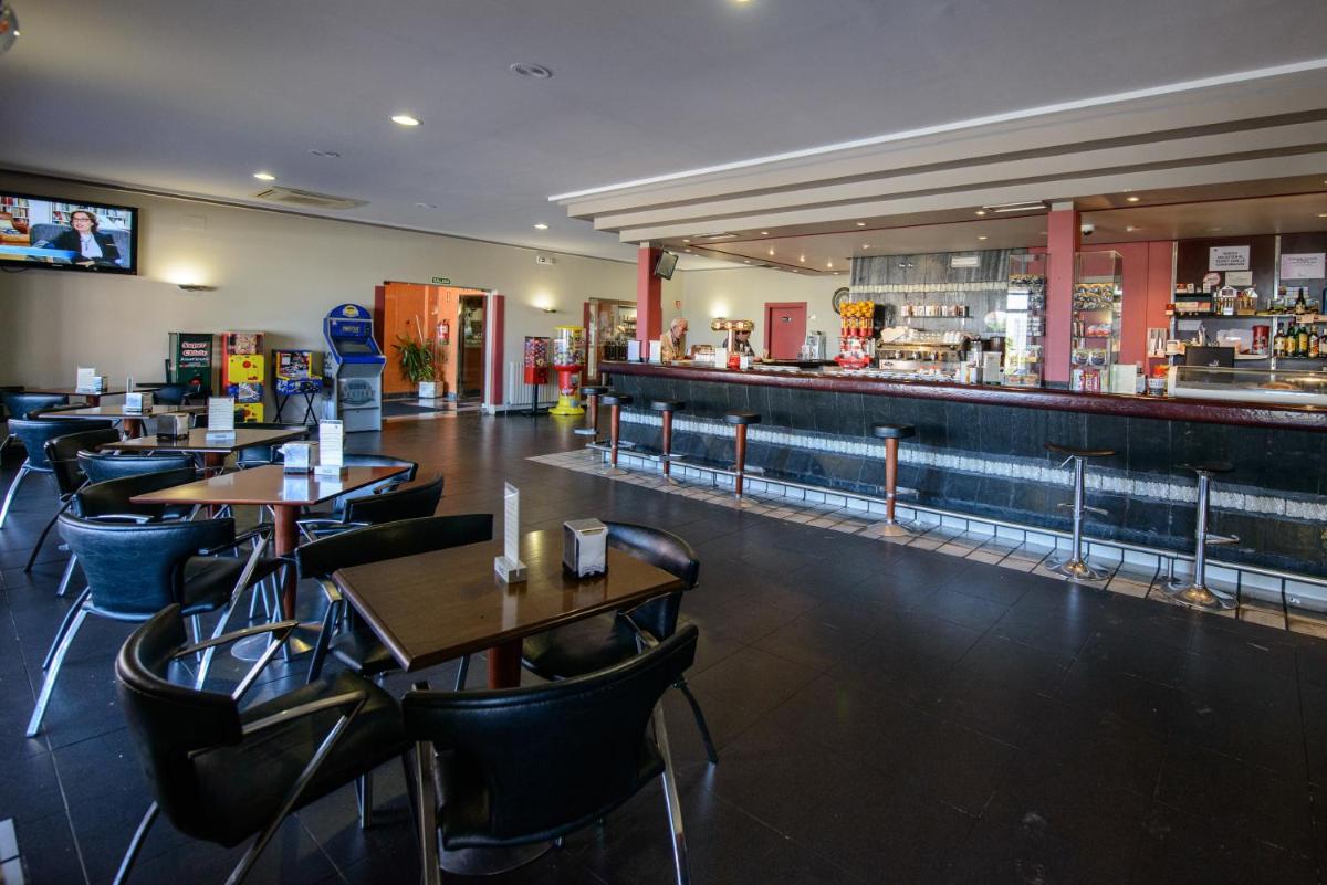 Hotel El Paso Honroso - Housity