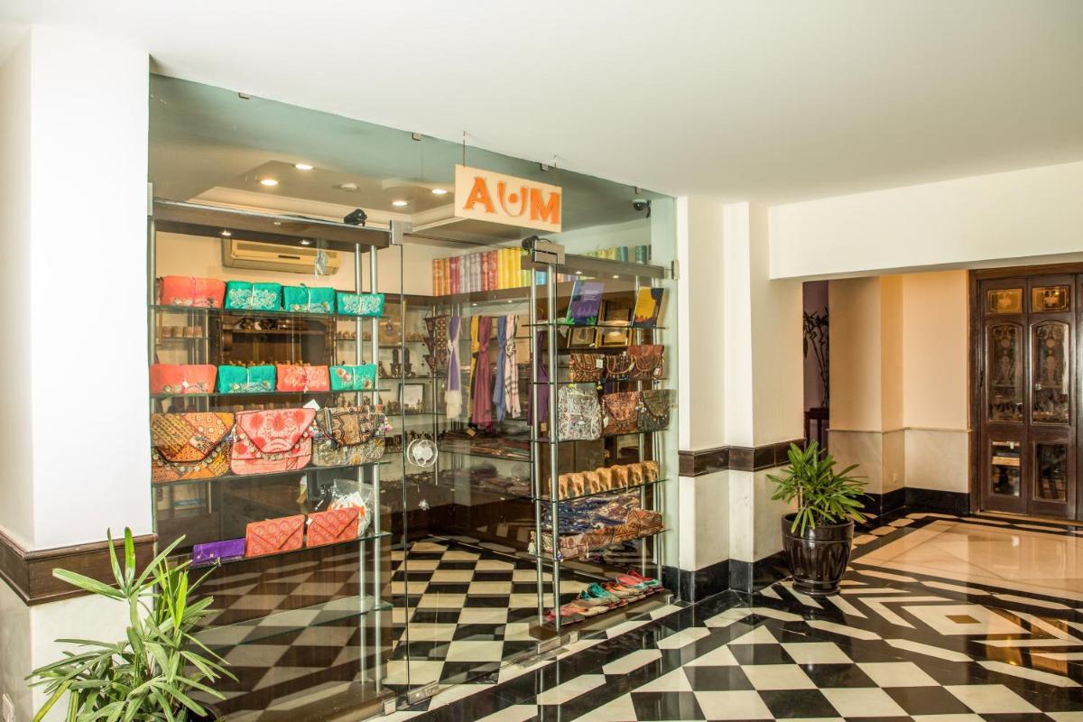 aania store with a display case in a building at The Lalit Laxmi Vilas Palace in Udaipur