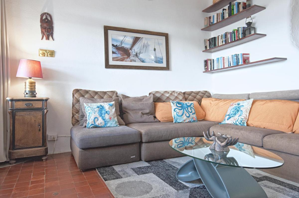 Villa Isola Rossa - Housity