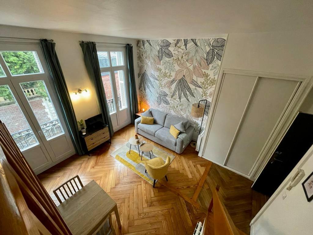 Joli appartement en mezzanine - Housity