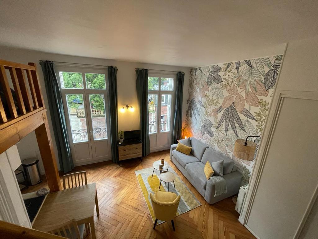 Joli appartement en mezzanine - Housity