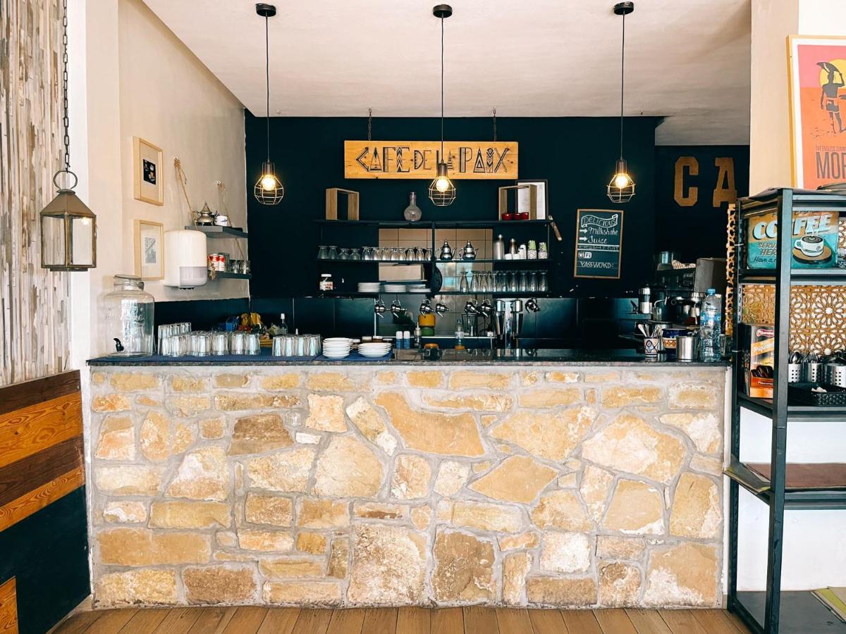 La Paix Hotel, Restaurant & Surfcamp - Housity