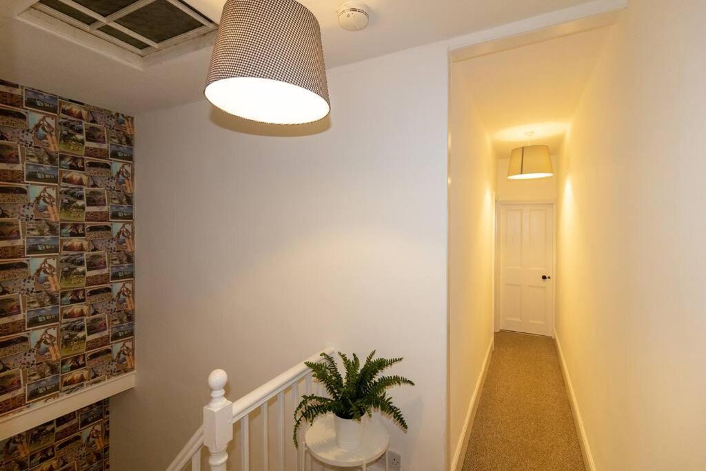 Room for All Your 4-Bedroom Comfort Zone - Housity