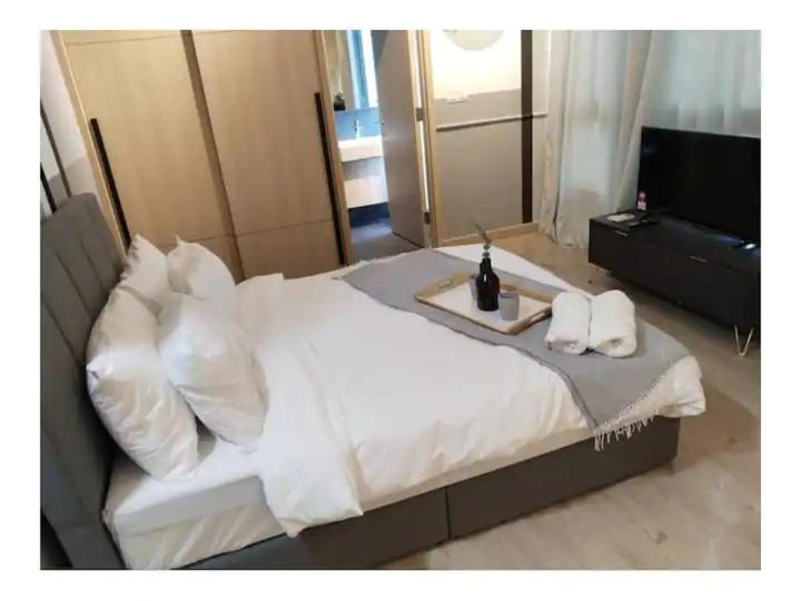 JN HOMESTAY at COLONY BY INFINITUM - Housity