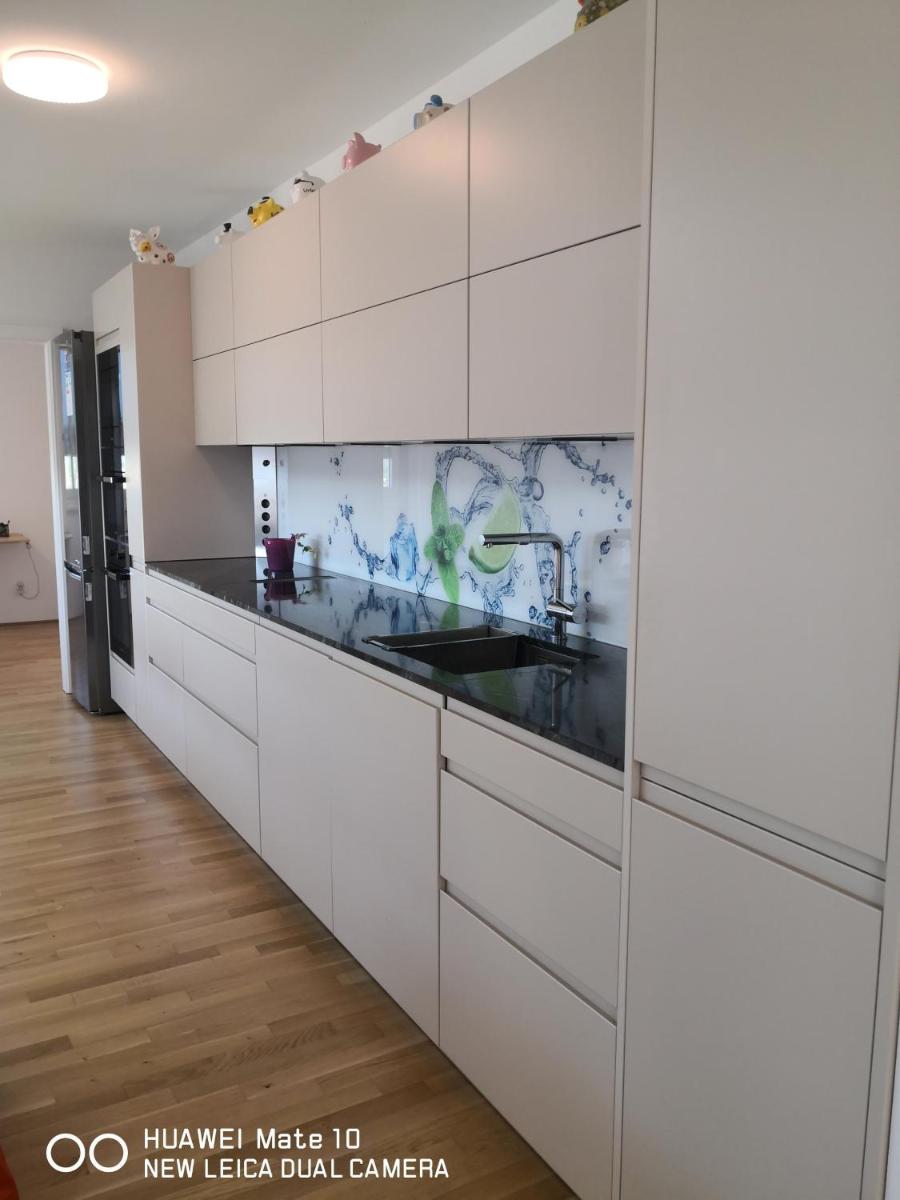 Modern Apartment bei U Bahn Simmering - Housity
