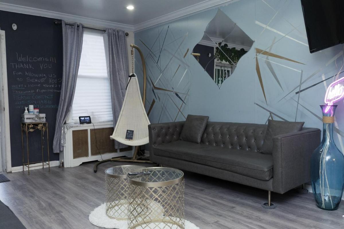 Cozy airport area hideaway - Housity