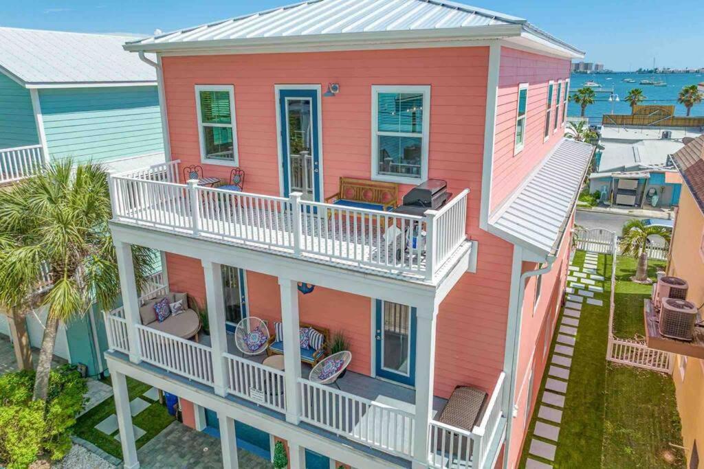 Luxury Coastal Home, Gulfport Waterfront District - Housity
