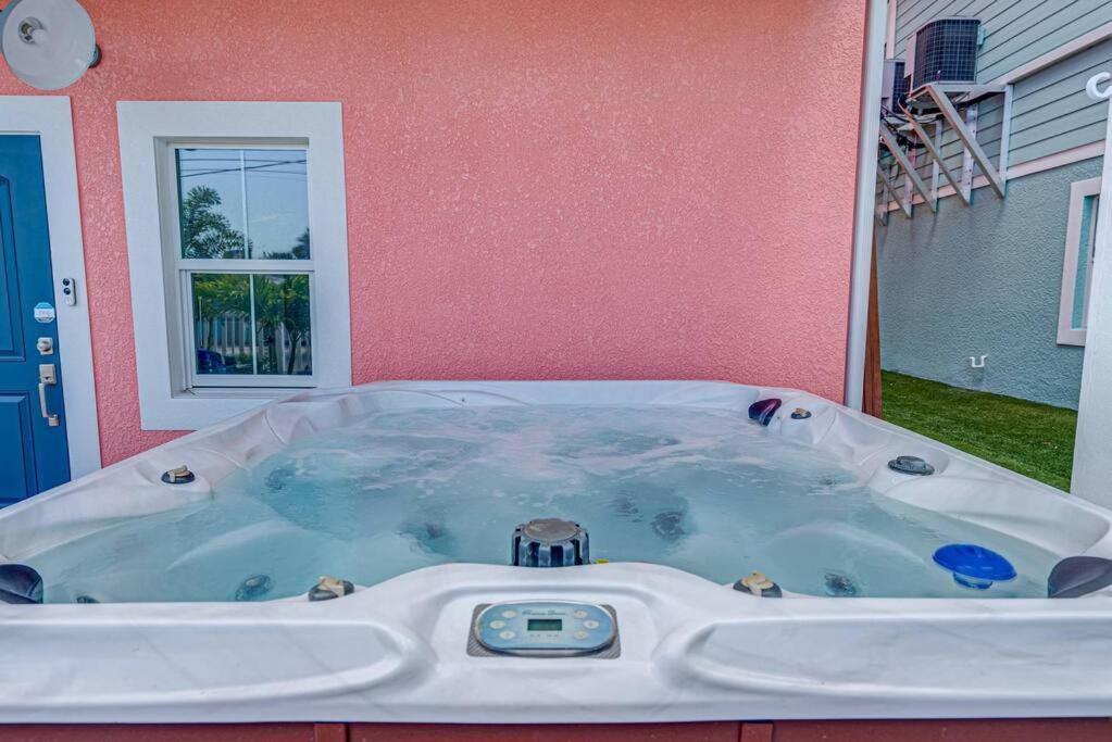 Luxury Coastal Home, Gulfport Waterfront District - Housity