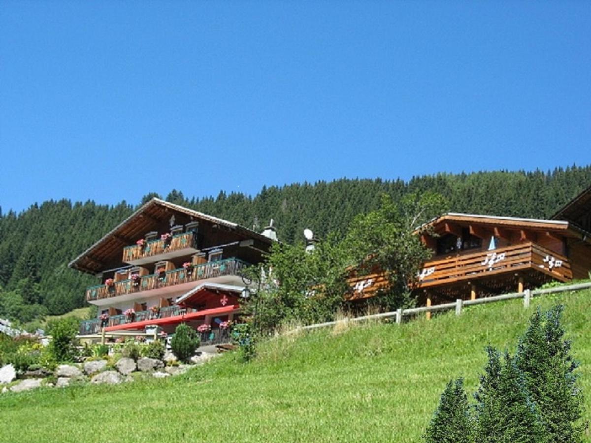 Hôtel Les Triolets - Housity