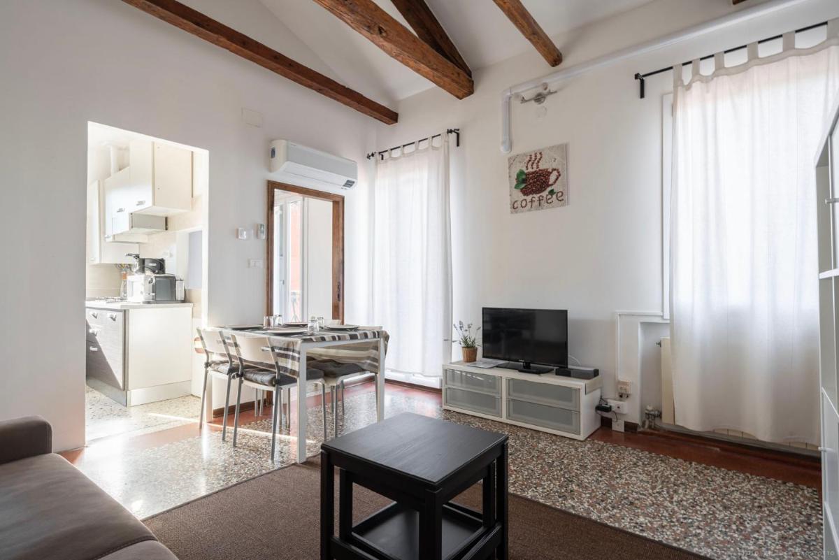 Ca' Giorgia Balcony House - Housity