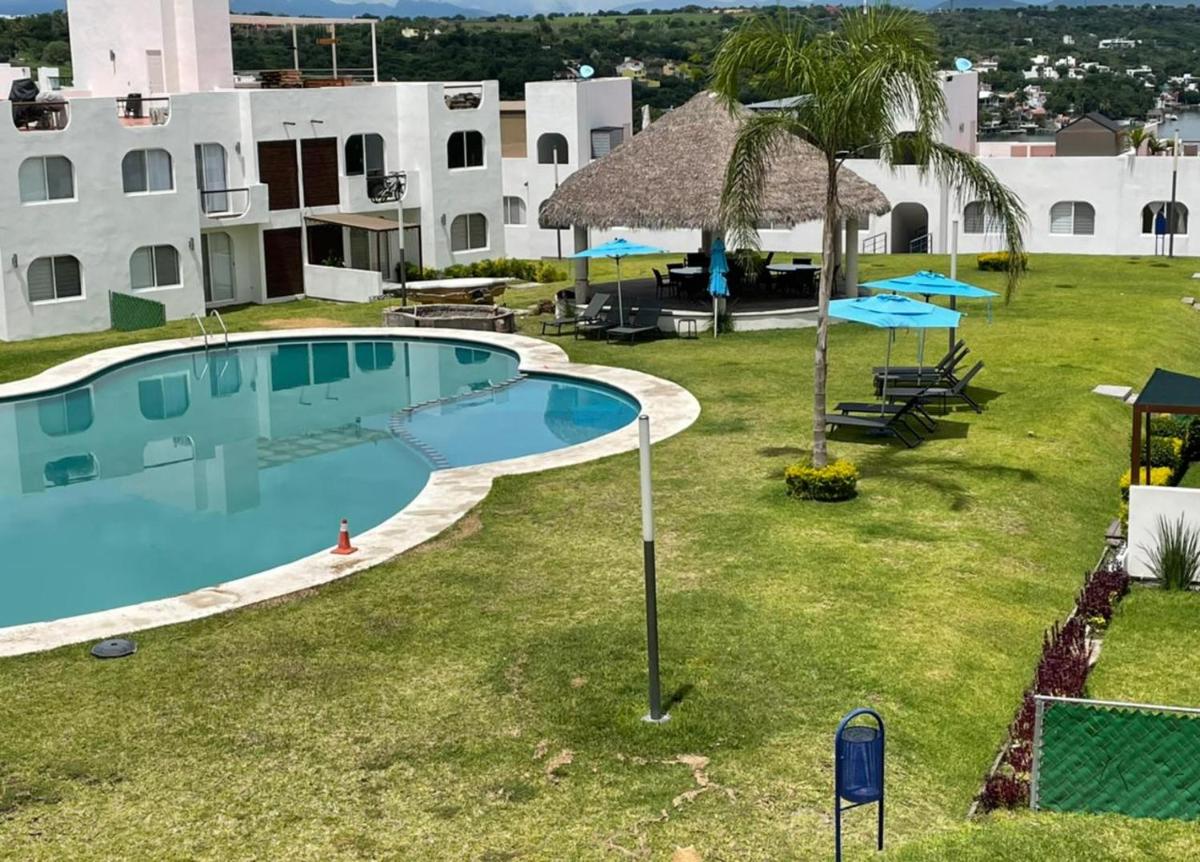 Suitetrails - Casa en Tequesquitengo con acceso al lago