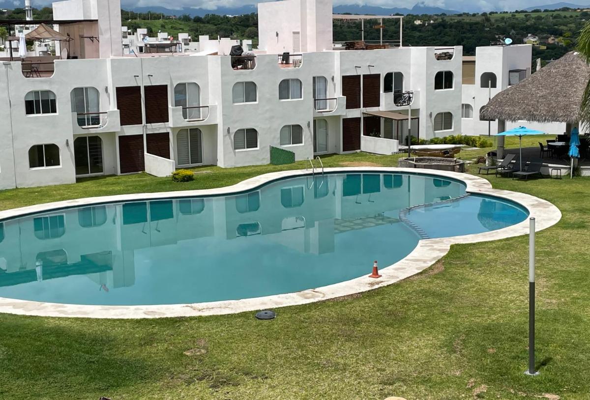 Casa en Tequesquitengo con acceso al lago - Housity