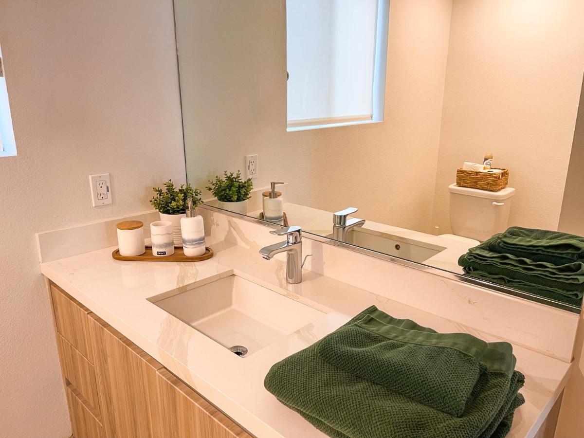 2BDR & parking 5-10min to Santa Monica Pier - Housity