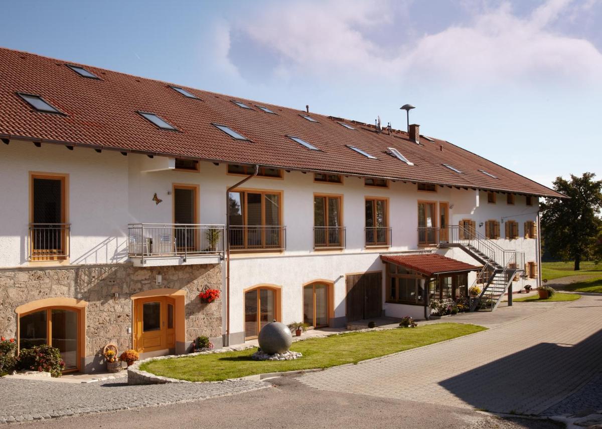 Bio Ferienhof Heiler - Housity